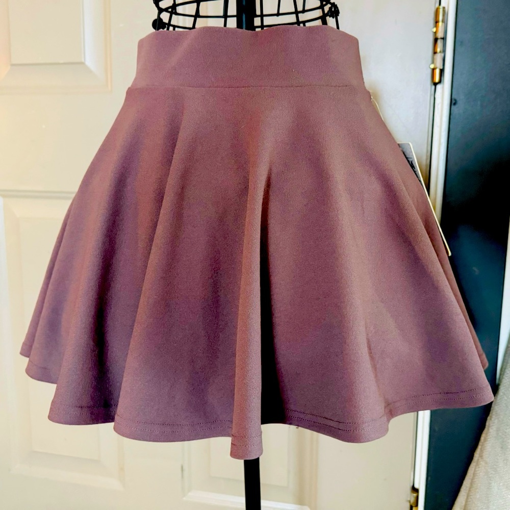 NWT🥳 Leggings Depot high waist skirt, lavender color, size small